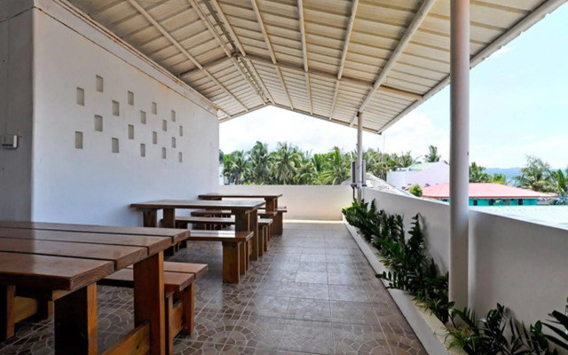 Roxon Apartments
