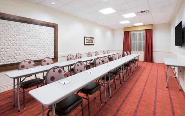 Best Western Plus Hudson Hotel & Suites