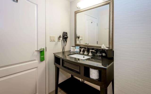 Hampton Inn & Suites Montgomery-Downtown