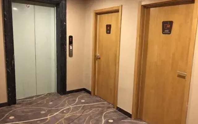Enjoy staying at Premium Hotel