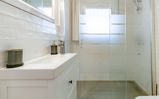 Beautiful House for 4 Only 1km From the Beach