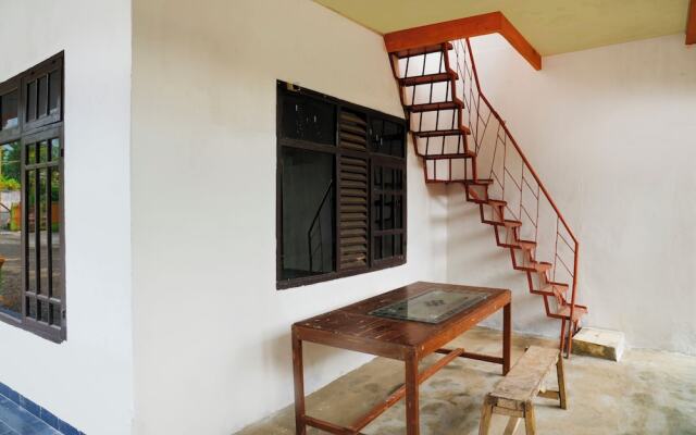 SPOT ON 92856 Home Stay Syariah Aom Kusman