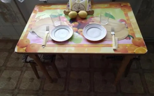 Apartment on Peremohy Street 8