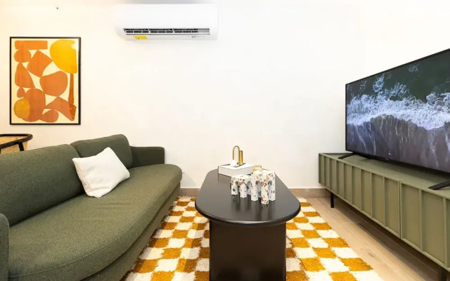 The Stallion by Acomodo Casco Viejo-top Location