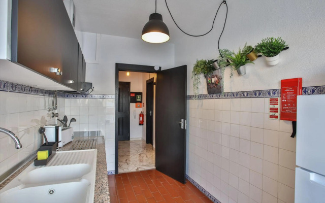 Apartment with balcony, airco & 3 min. from beach