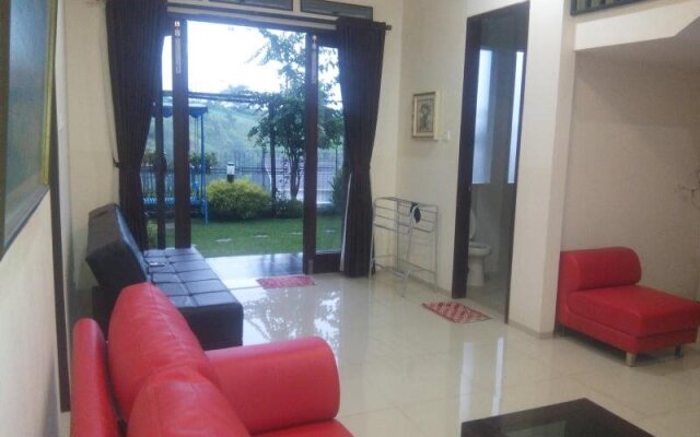 Villa Bukit Dago