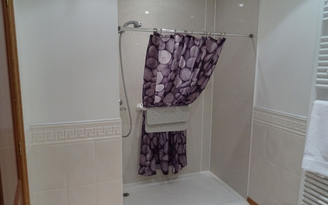Coach House 5