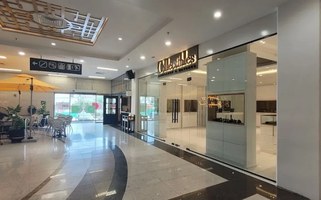 Goldcrest Luxury Apartments