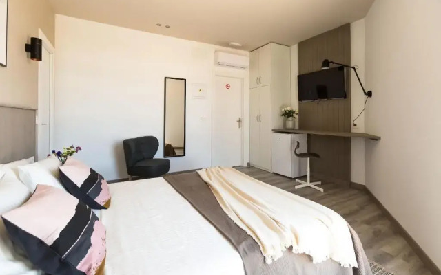 Hostal 12 El Campello