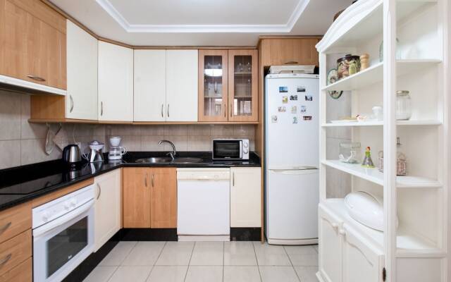 Terrazas del Duque Sun & BeachHouse in the New Golden Mile