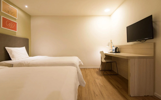 Elan Inn Yulin Second Street West Asia Building