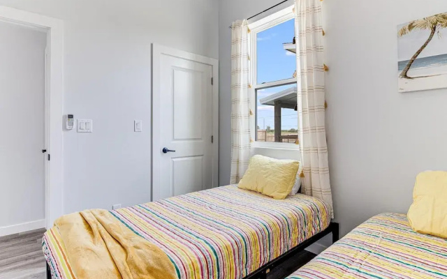 The Blue Flower 2 Bedroom Home