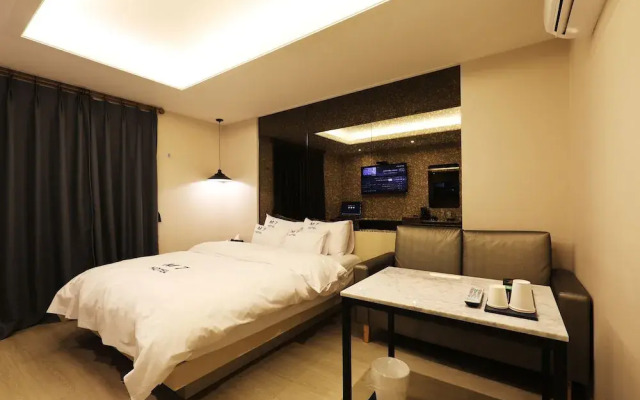 Yongin Singal M7