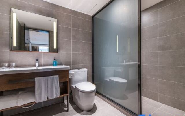 HanTing Hotel (Chongqing Guanyinqiao Subway Station)