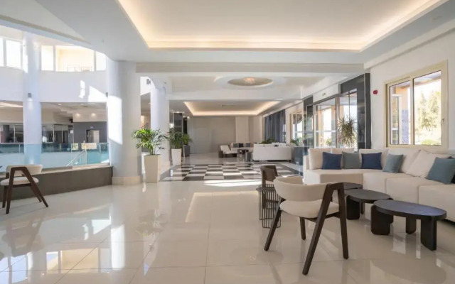 Grand Blue Beach Hotel