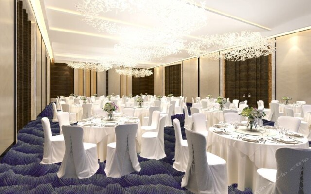 Zhuhai Yinzuo Jingpin Hotel