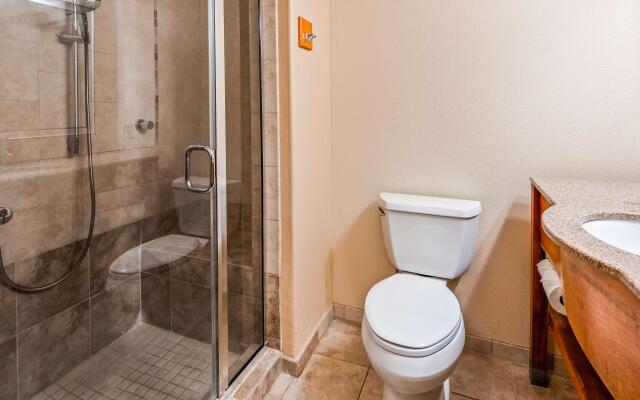 Best Western Plus Rose City Conference Center Inn