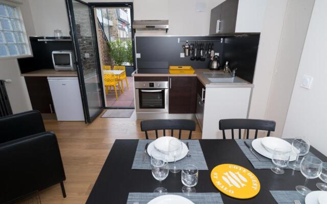 Le Courtoisville Apartment
