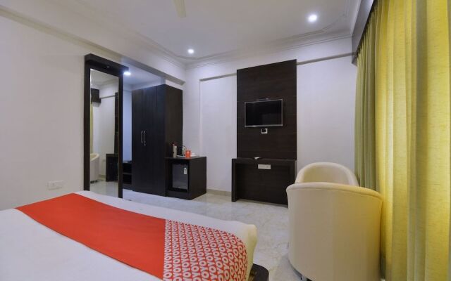 OYO 12694 Hotel Bauji Palace