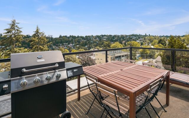 Seattle Vacation Home: The Depot