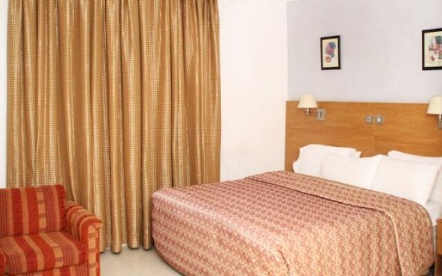 Bec Suites