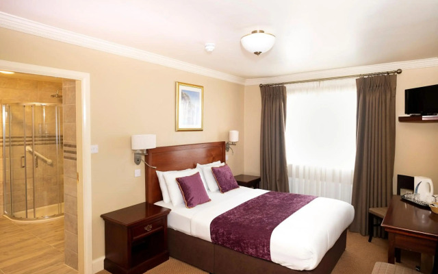 Lawlors Hotel