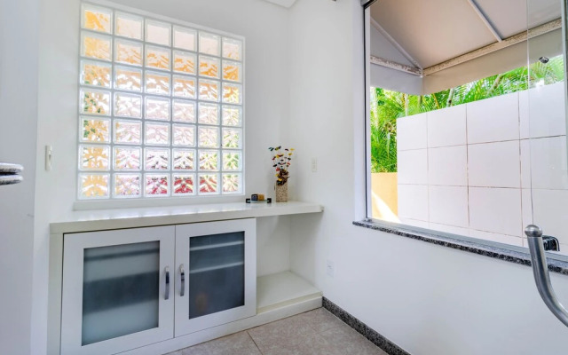 GB16 Casa 6 Suítes a 50m da Praia