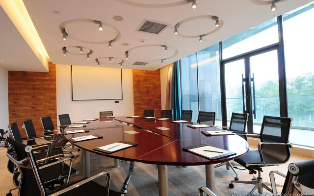 Changbaishan Purple Jade River Side Resort Chibei