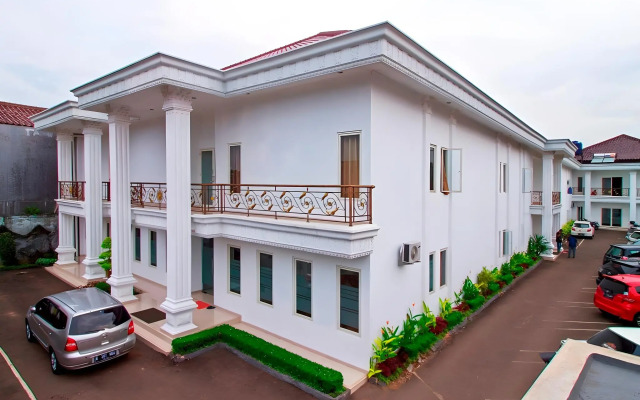 RedDoorz @ Jatiwaringin