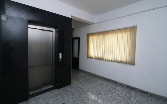 Oyo 30630 The Radiance