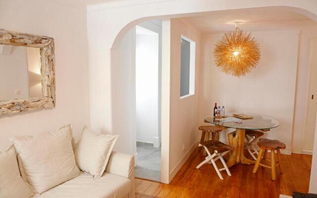 Old Fence Studios - By Mayoral