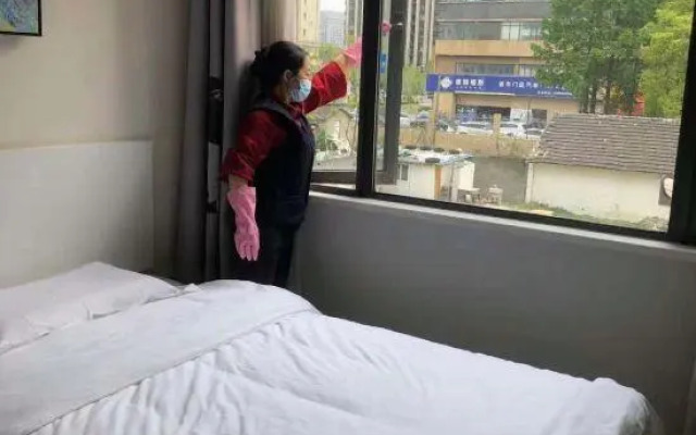 Motel Shanghai Jiading New City Baiyin Road Station