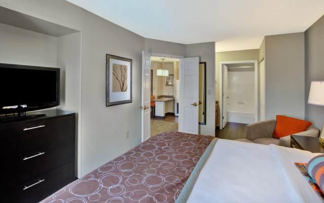 Staybridge Suites - Louisville - East by IHG