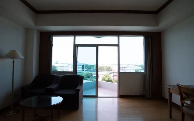 Ayutthaya River View Hotel