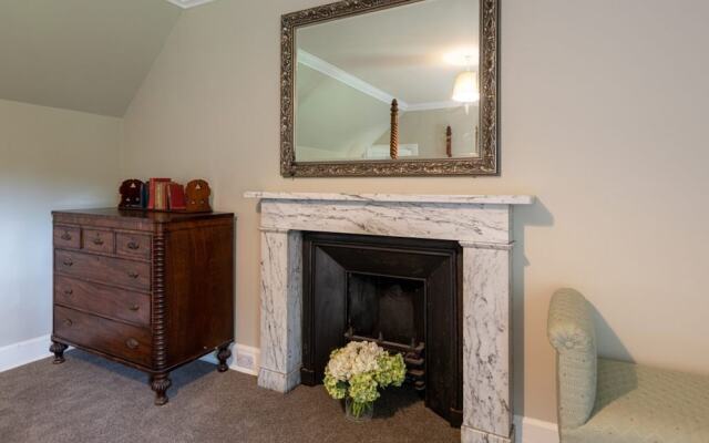 Cranstoun Riddel - Magnificent 6 Bedroom Property