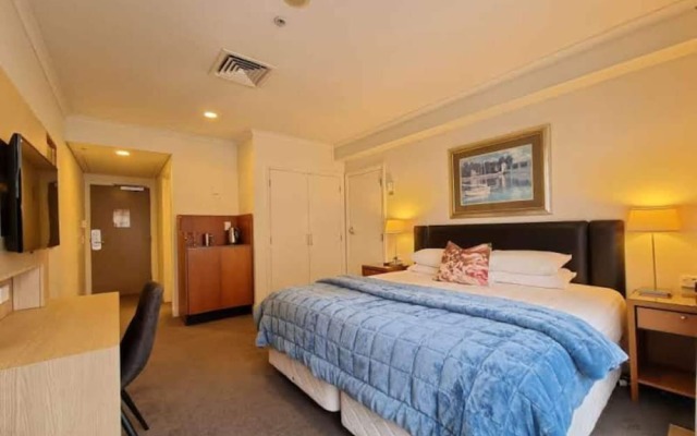 Chic CBD Studio-Aircon-Wifi -Heated Pool