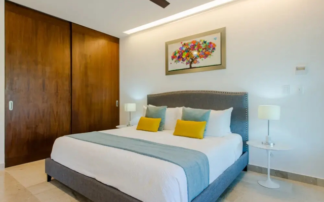 Location - 2 bdr - Rooftop Pool w Sea View - C306