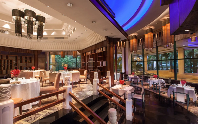Hotel Indigo Shenzhen Overseas Chinese Town by IHG