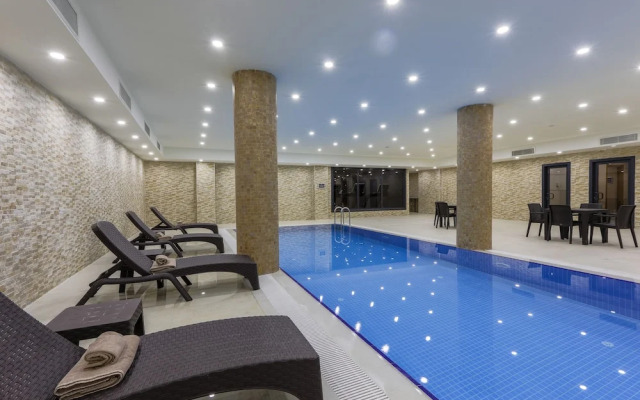 Shimall Deluxe Hotel