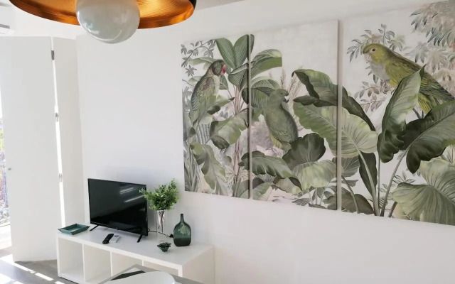 Window Garden Apartment