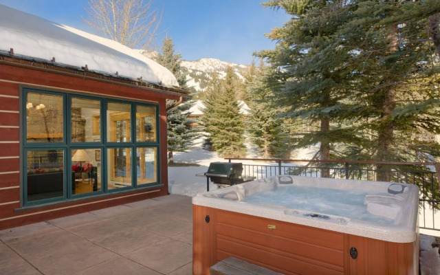 Moose Creek by Jackson Hole Real Estate Company