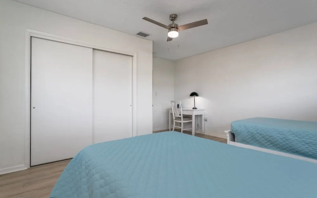 Gorgeous Grove Contemporary Family Home