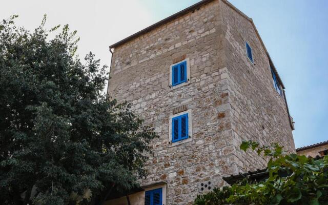 Hvar Old Dalmatian House Junior Suite - Deck 3