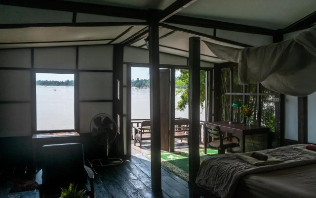 Pomelo Restaurant and Guesthouse