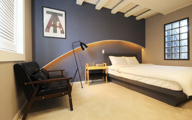 Jeonju Deokjindong MOMENT 708