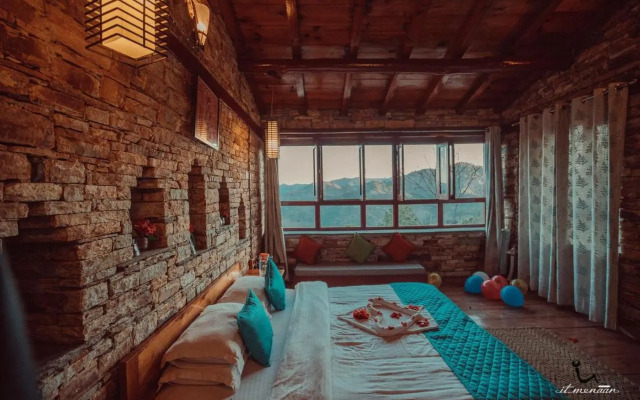 Itmenaan Estate in the Himalayas