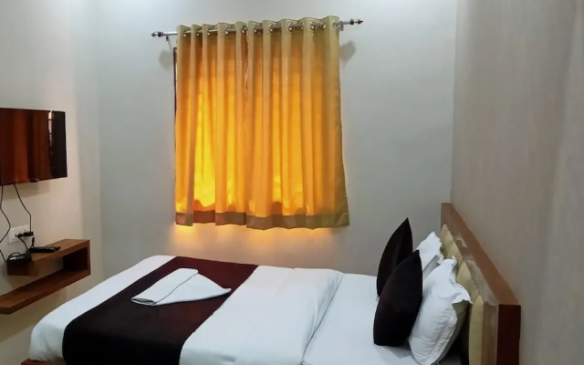 Hotel Grand Royal
