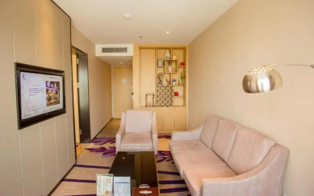 Lavande Hotel Rizhao East Haiqu Road RT-Mart