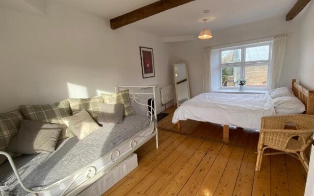 Exmouth Country Lodge and Cottage