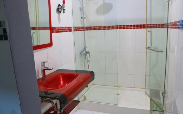 Ba Sao Hotel - Hostel